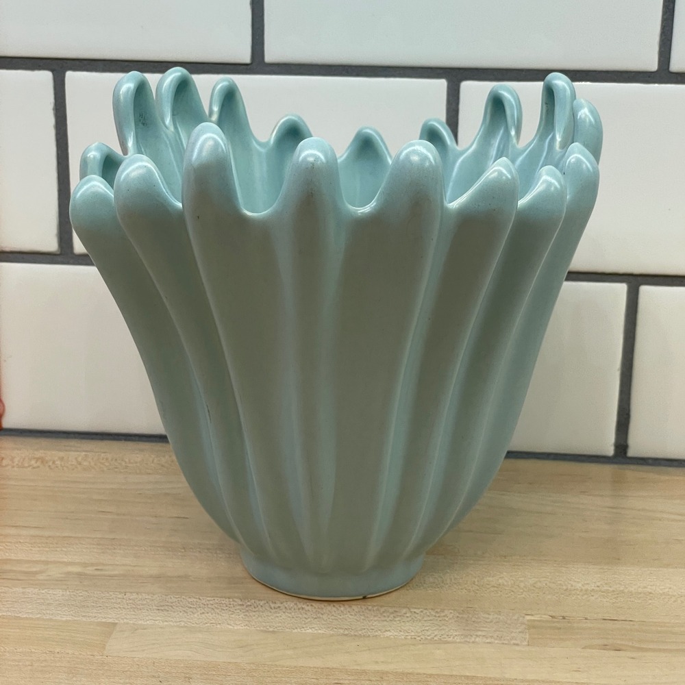 Vintage Mid Century Modern Light‎ Blue Splash Handkerchief Fluted Ceramic Vase - Picture 5 of 16